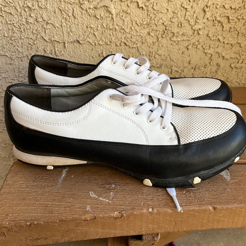 Women’s Golf Shoes